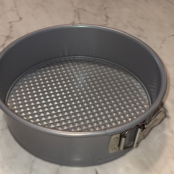 Source Unknown Other - Silver Springform Cake Pan 9.5 inch